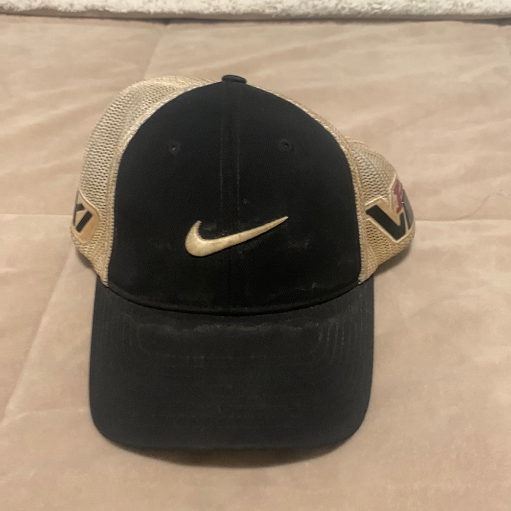 Nike Golf Fitted Hat 7 3/8